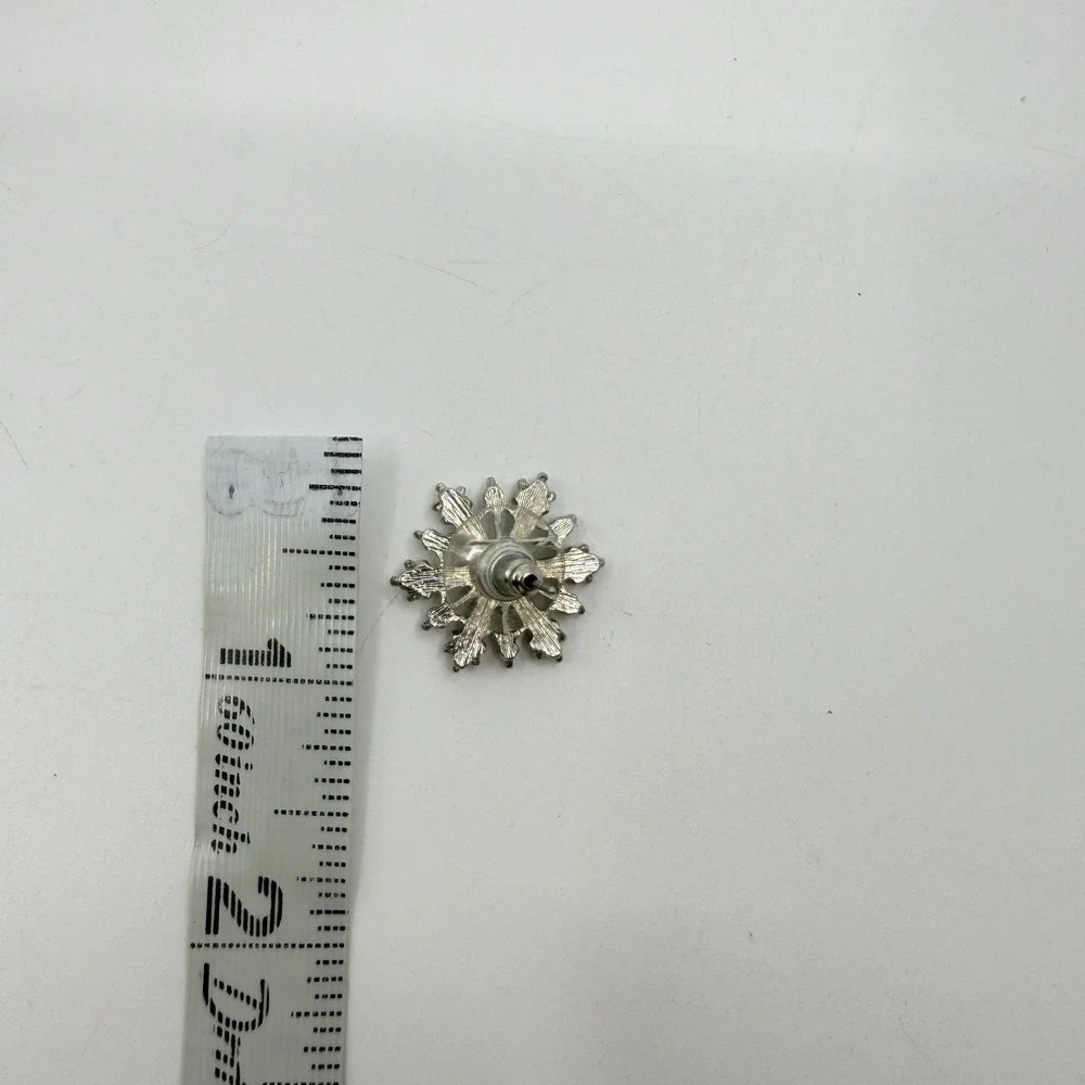 Silver Tone Clear Rhinestone Snowflake Stud Earrings Christmas Celestial Gift